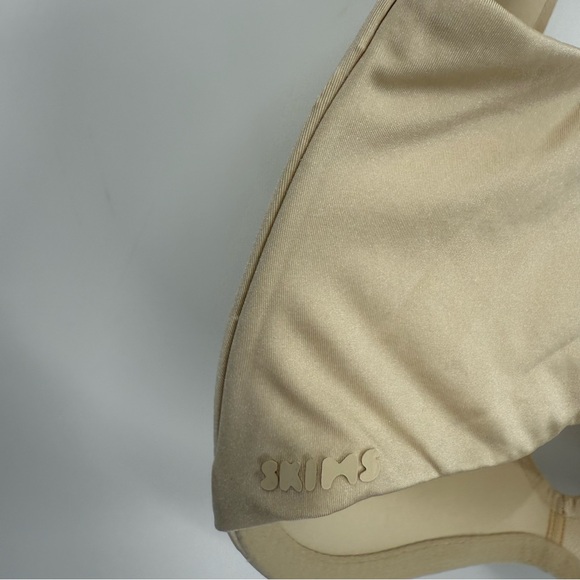 Skims Wireless Form T-Shirt Demi Bra Women’s Beige Size 36DDD Back Closure - Picture 5 of 7